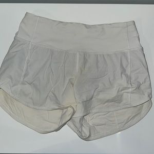 lulu lemon speed up mid-rise lined short 4”